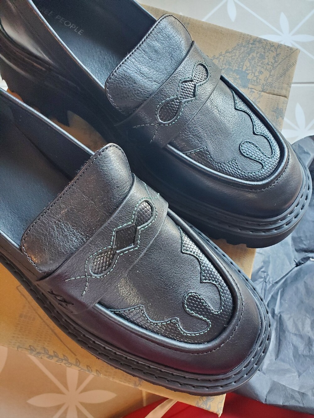 Free People Women's Black Darci Platform Loafer-NEW-size 9